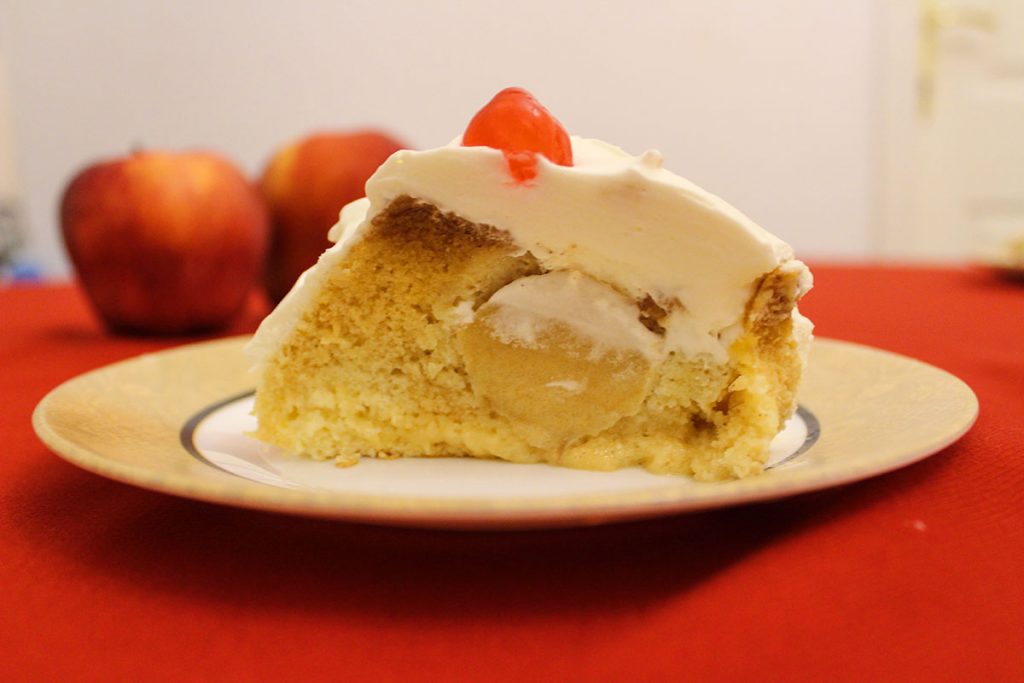 apple cake slice