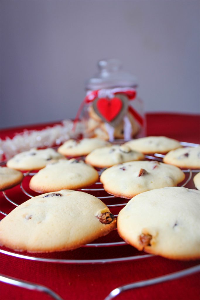 cranberry raisin cookies