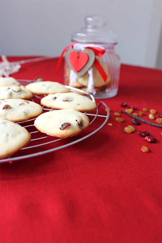 cranberry raisins cookies