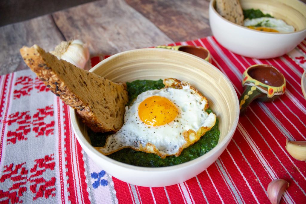 spinach egg bowl